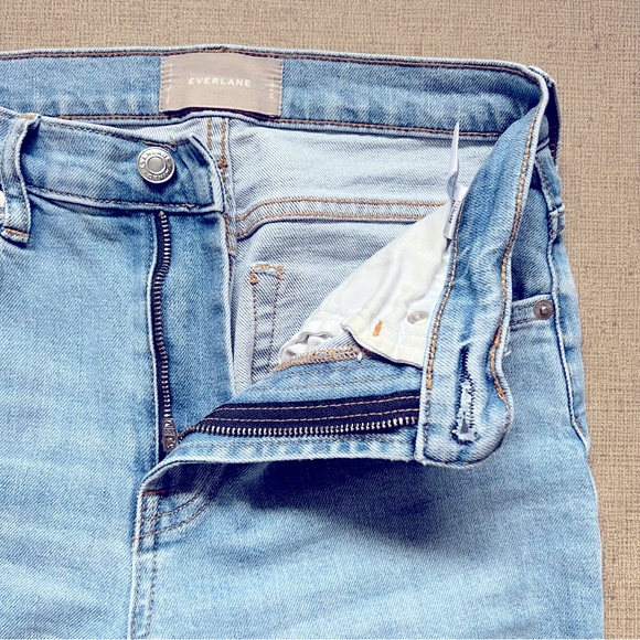 Everlane High Waist Straight Jean - Light Wash, regular length - Picture 3 of 6